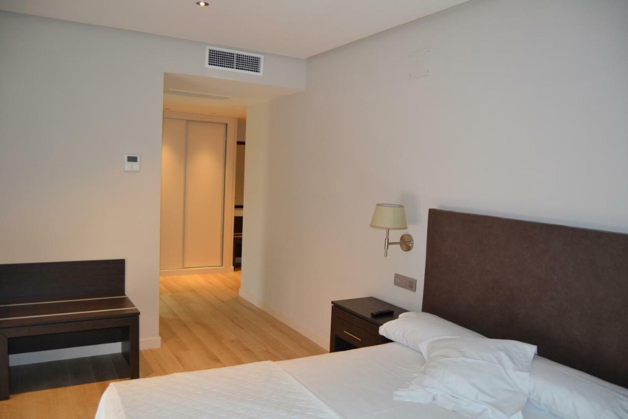 Hotel Villegas Valencia de Don Juan Exteriör bild